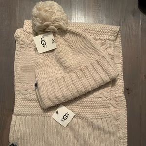 New Ugg knit hat and scarf set